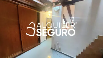 Piso en alquiler en Centro - Imagen 2