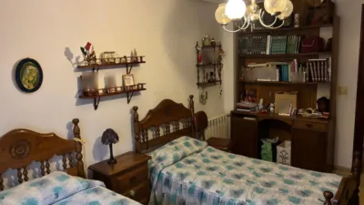 Apartment on Calle de Martín y Bosio photo 12