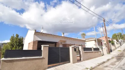 House on Carrer de Bolívia photo 2