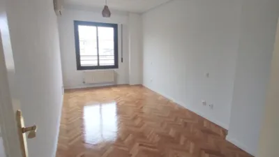 Piso en alquiler en Adelfas - Imagen 10