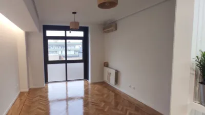 Piso en alquiler en Adelfas - Imagen 3