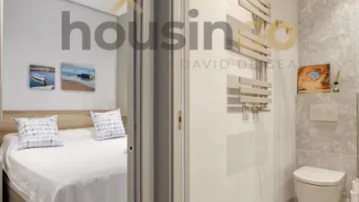 Apartment in Salamanca District photo 16