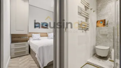 Apartment in Salamanca District photo 17