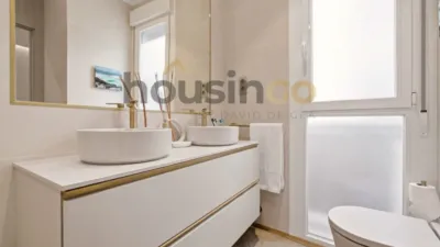 Apartment in Salamanca District photo 18