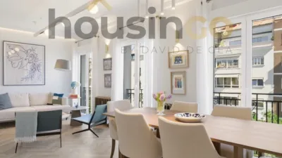 Apartment in Salamanca District photo 5