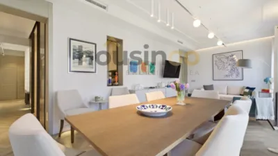 Apartment in Salamanca District photo 6