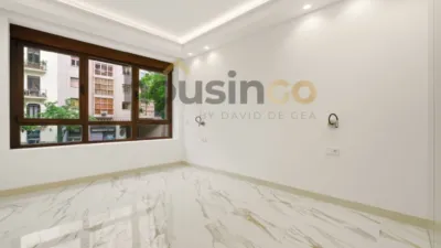 Apartment in Salamanca District photo 10