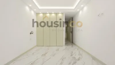 Apartment in Salamanca District photo 11