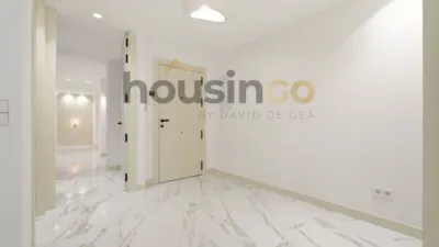 Apartment in Salamanca District photo 15
