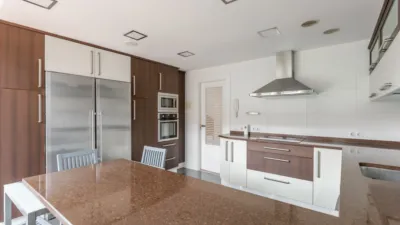 Casa en alquiler en Aranguren, Aranguren de 2.350 €<span>/mes</span>