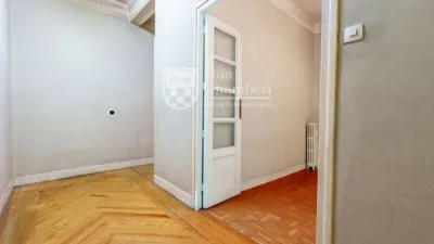 Flat on Calle de García de Paredes photo 8