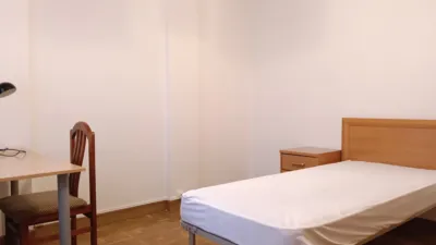 Piso en alquiler en Calle de Alfonso 'El Batallador', Iturrama-Azpilagaña (Pamplona - Iruña) de 900 €<span>/mes</span>