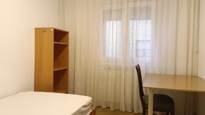 Piso en alquiler en Calle de Alfonso 'El Batallador', Iturrama-Azpilagaña (Pamplona - Iruña) de 900 €<span>/mes</span>