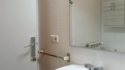 Piso en alquiler en Calle de Alfonso 'El Batallador', Iturrama-Azpilagaña (Pamplona - Iruña) de 900 €<span>/mes</span>