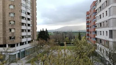 Piso en alquiler en Calle de Alfonso 'El Batallador', Iturrama-Azpilagaña (Pamplona - Iruña) de 900 €<span>/mes</span>