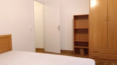 Piso en alquiler en Calle de Alfonso 'El Batallador', Iturrama-Azpilagaña (Pamplona - Iruña) de 900 €<span>/mes</span>
