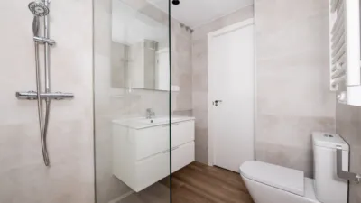 Piso en alquiler en Calle de Diego Ayllón - Imagen 11