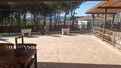 Chalet on Carrer del Montseny photo 13