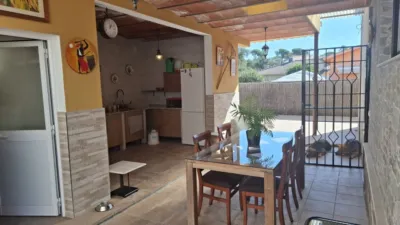 Chalet on Carrer del Montseny photo 5
