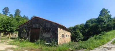 House on Las Tueras Street, No. Information Not Available photo 2