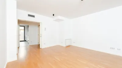 Apartment on Calle de Mercedes Formica, 1 photo 4