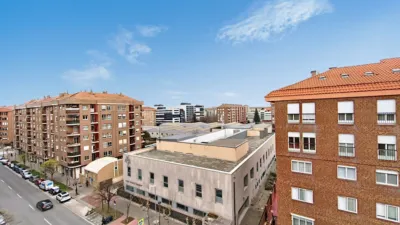 Piso en venta en Cascajos-Piqueras, Cascajos-Piqueras (Logroño) de 250.000 €