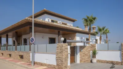 Chalet in Jerónimo y Avileses photo 2