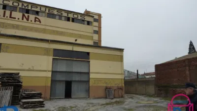 Nau industrial en lloguer a Michaisa, Crucero-Pinilla-La Vega (León Capital) de 1.700 €<span>/mes</span>