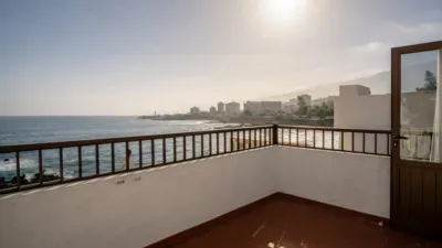 Penthouse on Calle Distrito Playa Jardín photo 6