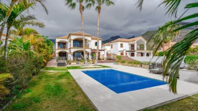 House on Calle El Almendro, 15