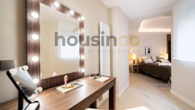 Apartment in Salamanca District photo 21