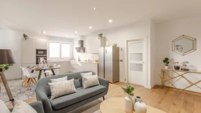 Piso en venta en Calle Santos de Ochandotegui, Número 54, Buztintxuri (Pamplona - Iruña) de 269.000 €