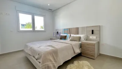 Casa – Los Montesinos - Más
