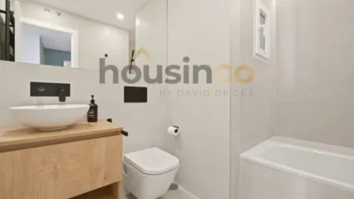Apartment in Salamanca District photo 23
