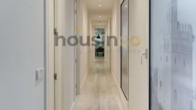 Apartment in Salamanca District photo 14