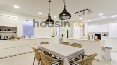 Apartment in Salamanca District photo 17