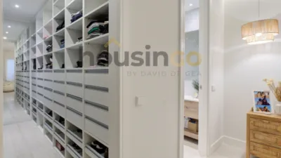Apartment in Salamanca District photo 25