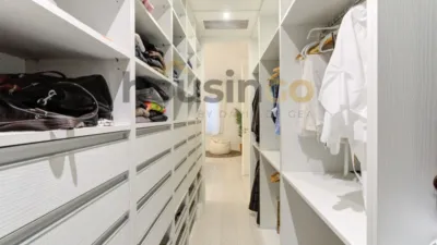 Apartment in Salamanca District photo 29
