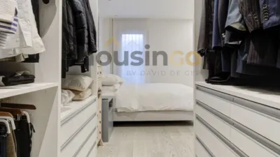 Apartment in Salamanca District photo 35