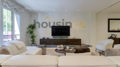 Apartment in Salamanca District photo 4