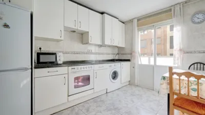 Piso en venta en Calle de la Merindad de Sangüesa, 10, Burlada - Burlata de 215.000 €