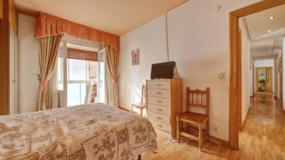 Piso en venta en Calle de la Merindad de Sangüesa, 10, Burlada - Burlata de 215.000 €