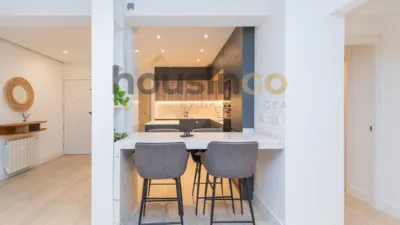 Apartment on Calle de Alcántara photo 6
