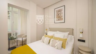 Apartment on Calle de Fernán González photo 10