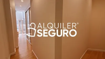 Piso en alquiler en Centro - Imagen 3