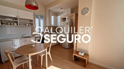 Piso en alquiler en Centro - Imagen 9