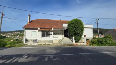 House in Portela photo 13