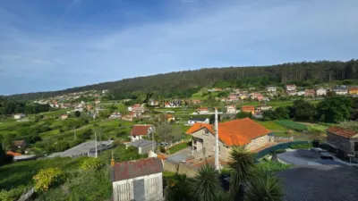 House in Portela photo 25