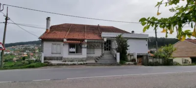 House in Portela photo 2