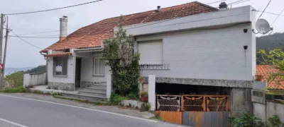 House in Portela photo 3